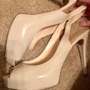GUESS high heels